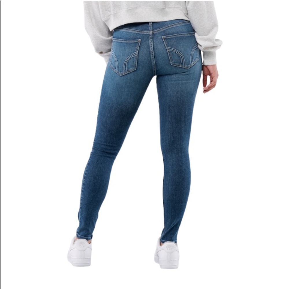 Hollister High-Rise Medium Wash Super Skinny Jeans Size 15R